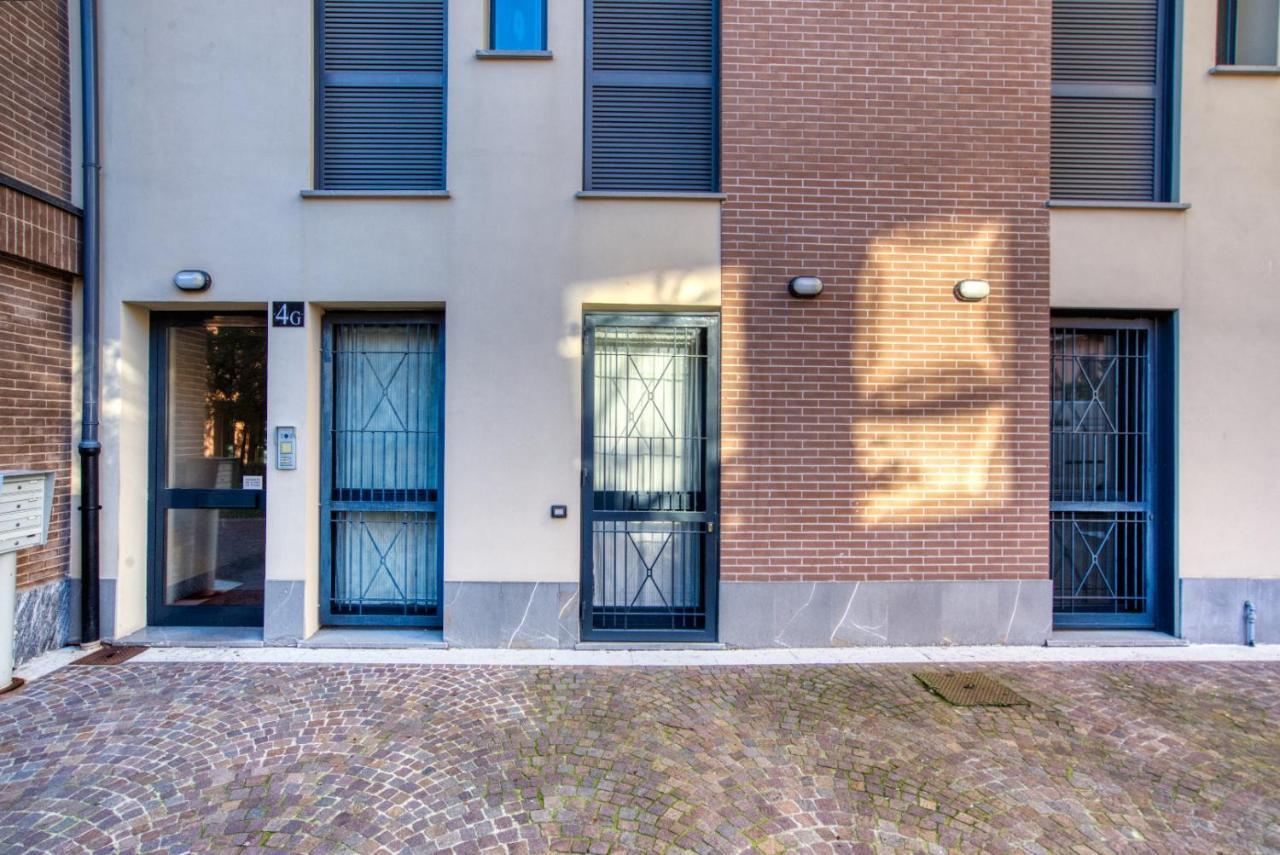 Italianflat - Il Giardino Del Naviglio Terrace Apartment Milan Bagian luar foto